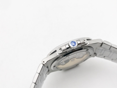 Nautilus Jumbo 5711 40th SS/SS Green/Stk BBF DD324