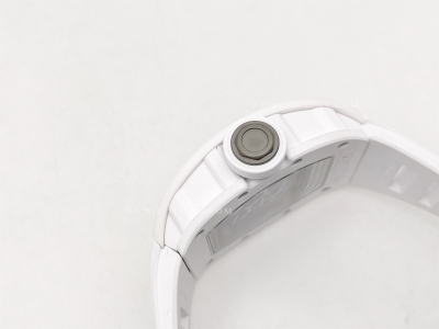 RM055 Bubba Watson Wht CER/RU Wht Skele MLF RMUL2